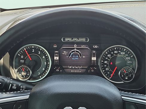 Used 2023 RAM 1500 Laramie RWD image 18