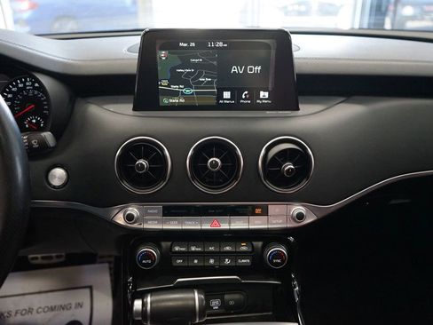 Used 2018 Kia Stinger GT1 image 8