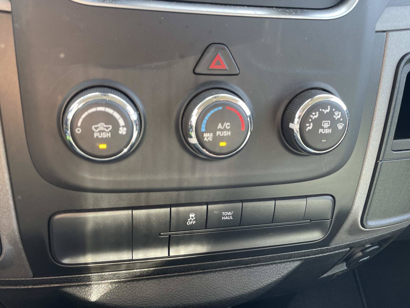 Used 2019 RAM 1500 Tradesman w/ Tradesman SXT Package AWD/4WD image 21