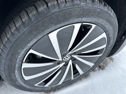 New 2026 Volkswagen ID.4 Pro AWD/4WD image 24