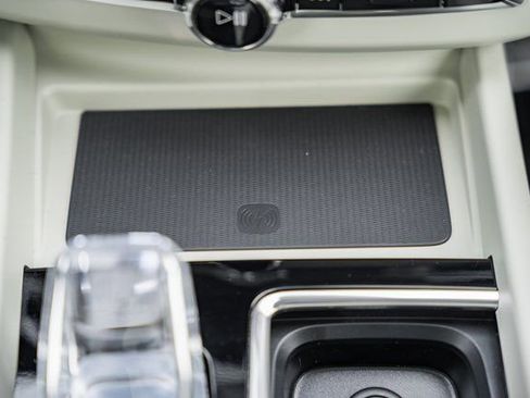 New 2026 Volvo XC60 B5 Ultra w/ Protection Package Premier image 24