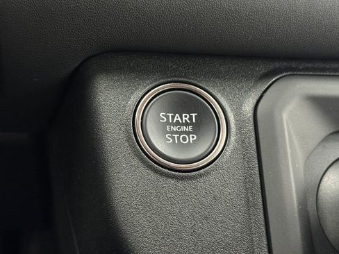 Used 2023 Land Rover Defender 90 V8 image 27