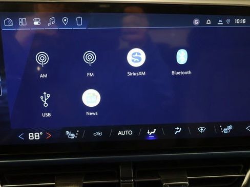 New 2026 Chevrolet Equinox EV LT image 22