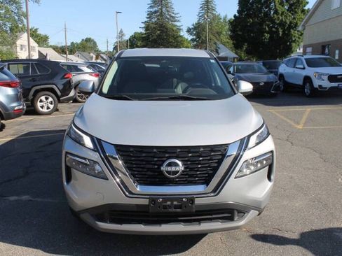 Used 2023 Nissan Rogue SV image 6