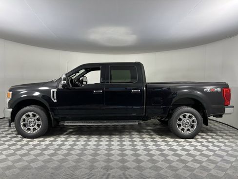 Used 2022 Ford F250 Lariat w/ Chrome Package image 8