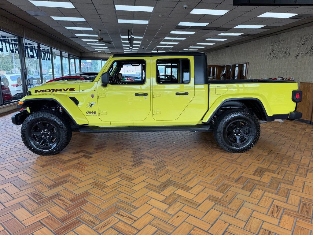 Used 2023 Jeep Gladiator Mojave w/ Trailer Tow Package AWD/4WD image 6
