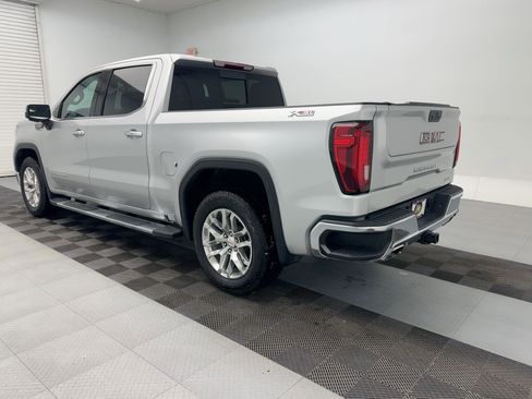 Used 2021 GMC Sierra 1500 SLT w/ SLT Premium Package image 3
