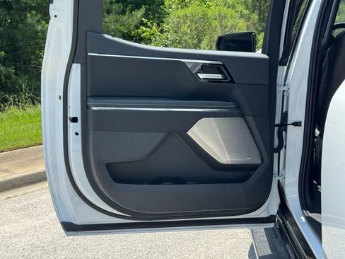 New 2025 GMC Sierra EV Denali image 23