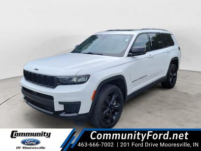 Used 2023 Jeep Grand Cherokee L Laredo
