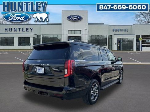 Used 2025 Ford Expedition Max Active AWD/4WD image 5