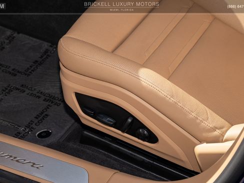 Used 2022 Porsche Panamera image 56