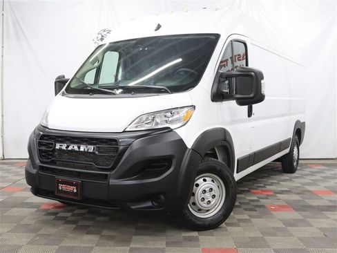 Used 2023 RAM ProMaster 2500 FWD image 1