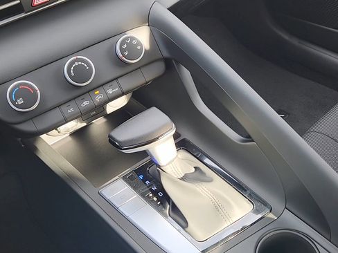 New 2026 Hyundai Elantra SE image 14