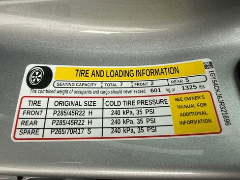Used 2018 Cadillac Escalade Premium Luxury AWD/4WD image 56