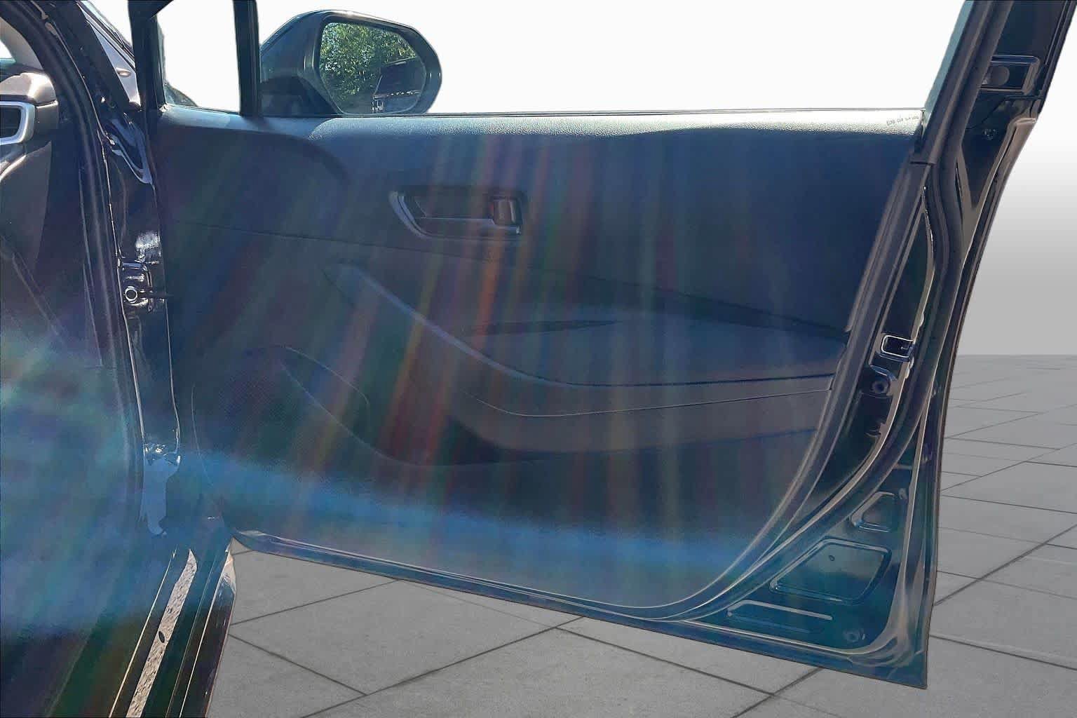 Used 2025 Toyota Corolla LE FWD image 22