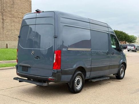Used 2019 Mercedes-Benz Sprinter 144 image 6