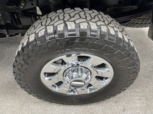 Used 2024 Ford F350 Lariat w/ Lariat Ultimate Package image 16