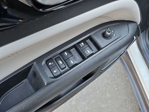 Used 2024 Jeep Compass Limited AWD/4WD image 24