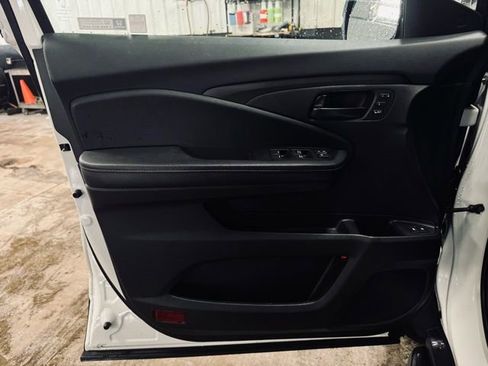 Used 2024 Honda Passport TrailSport image 13