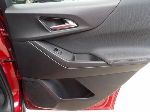Certified 2025 Chevrolet Equinox RS w/ Safety and Technology Package AWD/4WD image 38
