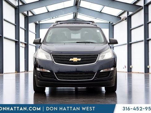 Used 2017 Chevrolet Traverse LS AWD/4WD image 26