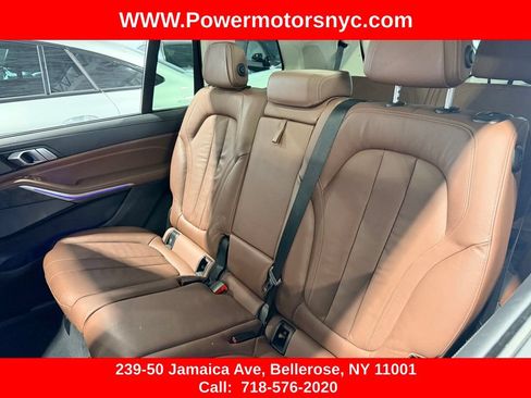 Used 2021 BMW X7 xDrive40i w/ Premium Package AWD/4WD image 19