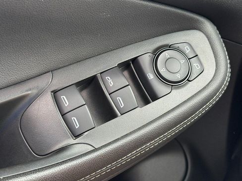 Used 2024 Buick Encore GX Sport Touring AWD/4WD image 21
