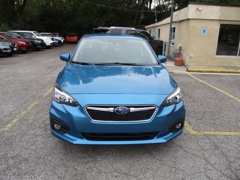 Used 2018 Subaru Impreza 2.0i Premium image 11