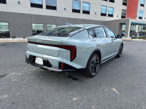 New 2025 Kia K4 GT-Line image 3