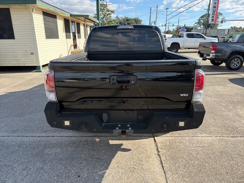 Used 2021 Toyota Tacoma TRD Off-Road image 7