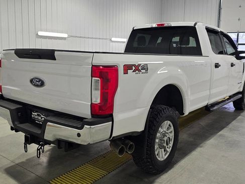Used 2019 Ford F350 XLT w/ XLT Value Package image 5