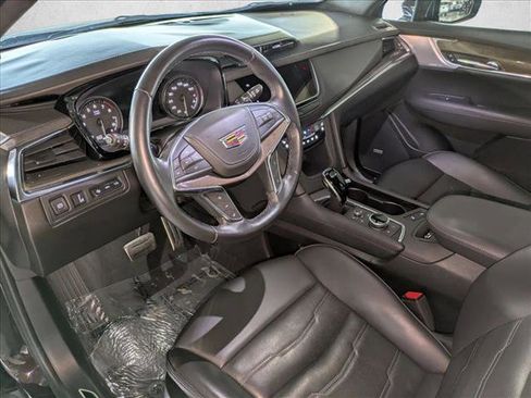 Used 2021 Cadillac XT5 Sportv w/ Platinum Package image 10