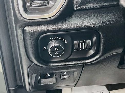 Used 2026 RAM 1500 Laramie AWD/4WD image 11