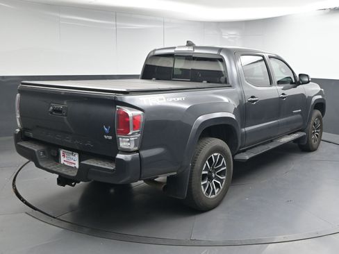 Used 2020 Toyota Tacoma TRD Sport image 8