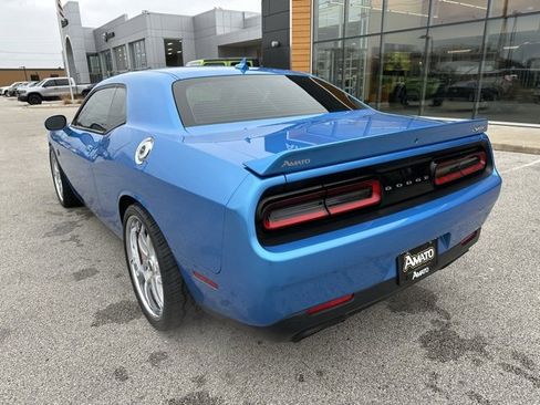 Used 2016 Dodge Challenger SRT Hellcat image 8