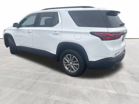 Used 2024 Chevrolet Traverse LT image 4