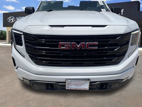 Used 2023 GMC Sierra 1500 Elevation w/ X31 Off-Road Package AWD/4WD image 32