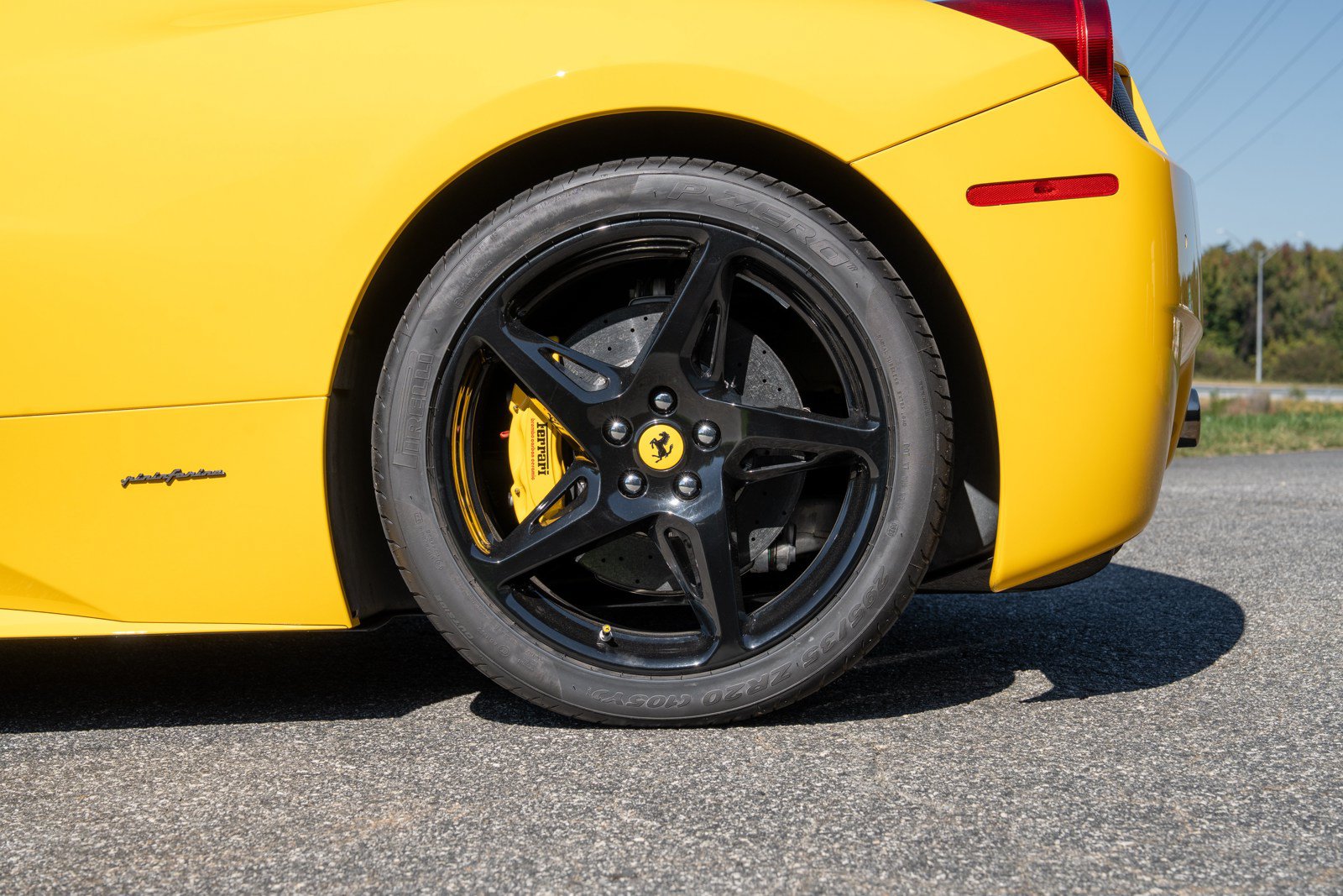 Used 2012 Ferrari 458 Italia Coupe RWD image 10