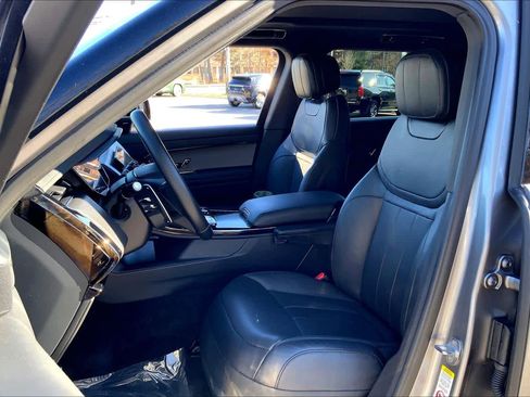 Used 2023 Land Rover Range Rover Sport SE image 8