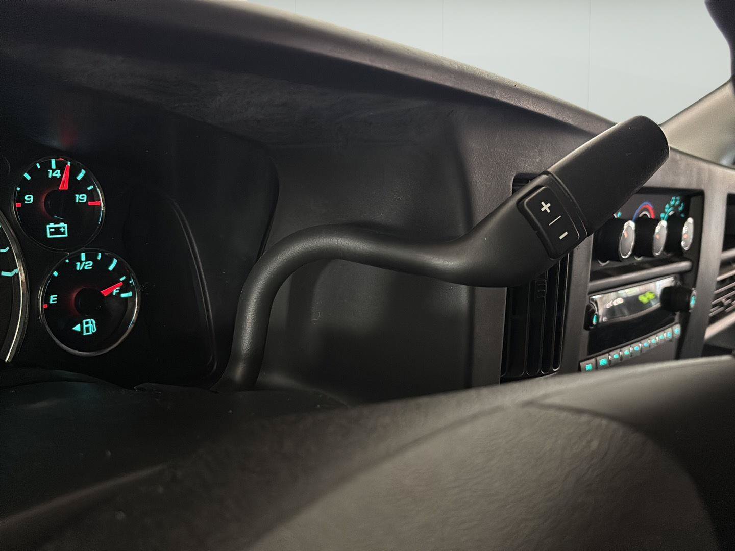 Used 2016 Chevrolet Express 2500 RWD image 27