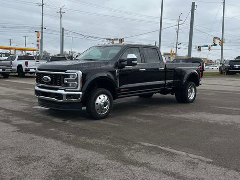 Used 2025 Ford F450 King Ranch w/ Chrome Package image 8