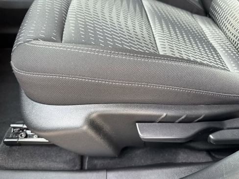 Used 2026 Chevrolet Equinox LT image 12