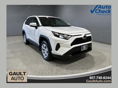 Used 2023 Toyota RAV4 LE AWD/4WD image 1