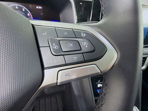 New 2026 Volkswagen Taos SE image 12