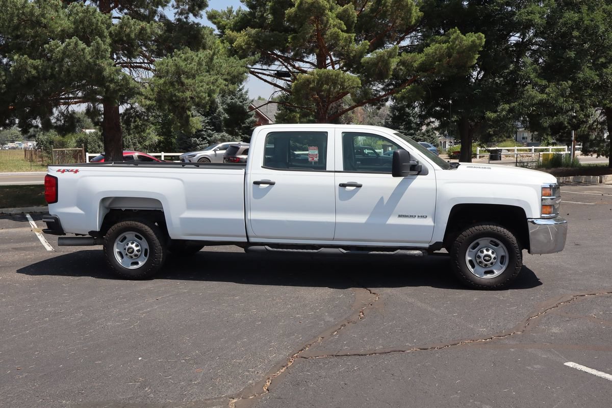 Used 2016 Chevrolet Silverado 2500 W/T AWD/4WD image 3