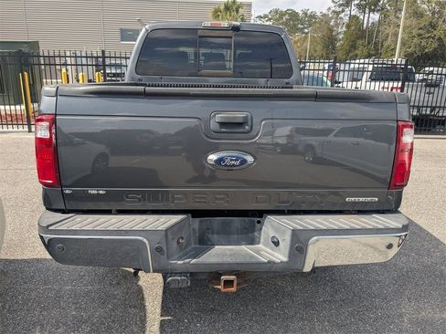 Used 2015 Ford F250 Lariat w/ Lariat Interior Package image 5