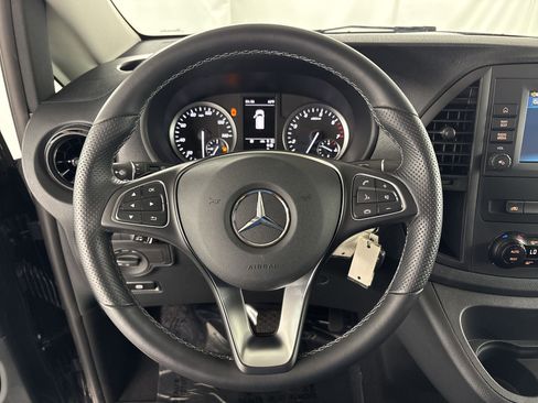 Used 2023 Mercedes-Benz Metris Passenger image 16