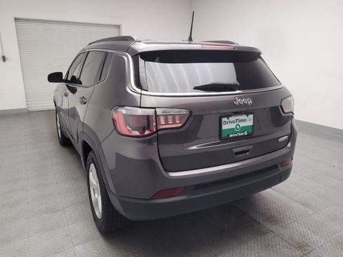 Used 2018 Jeep Compass Latitude w/ Popular Equipment Group FWD image 6