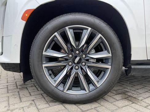 Used 2021 Cadillac Escalade Sport Platinum w/ Heavy-Duty Trailer Package image 11