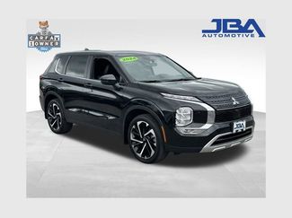Used 2024 Mitsubishi Outlander SE Black Edition AWD/4WD 360° Tour